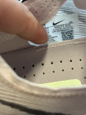 Gebrauchtes Nike ZoomX Vaporfly Next% 4 bike — Bild 3 von 6