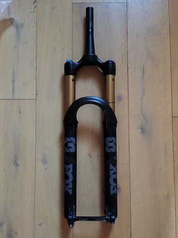 Fox 38 Factory FIT4 bike usato