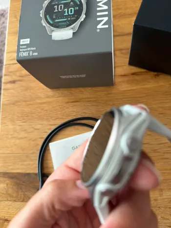 Used Garmin fenix 8 amoled 43mm bike — image 5 of 5