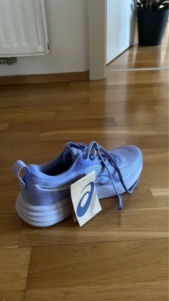 Gebrauchtes Asics Laufschuhe Größe 39, 5 bike — Bild 2 von 7