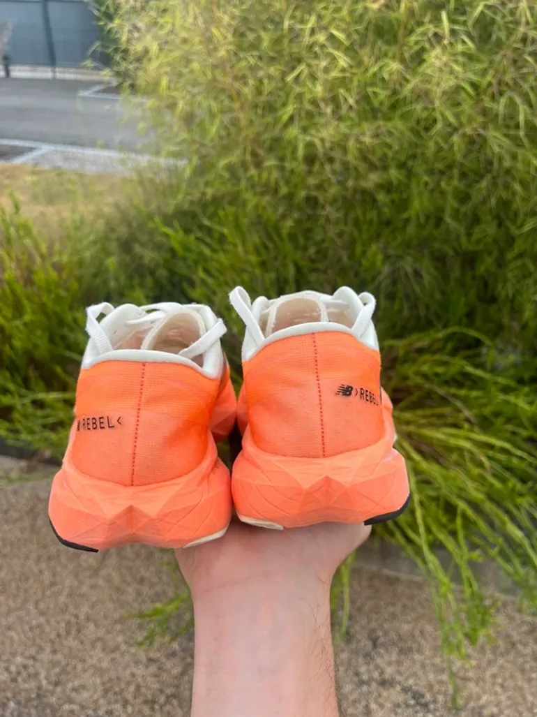 New Balance Rebel v4 bike usato — immagine 5 di 8