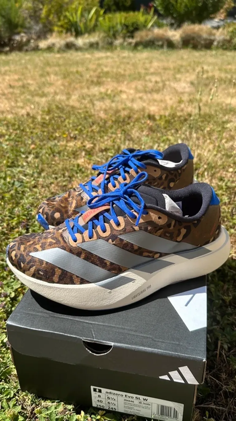 Adidas Adiezero evo sl bike d'occasion — image 3 sur 7