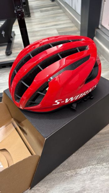 Použité Specialized S-Works Prevail 3 Helmet 2026 bike
