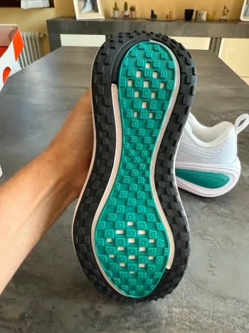 Nike Vomero Plus bike usato — immagine 4 di 6