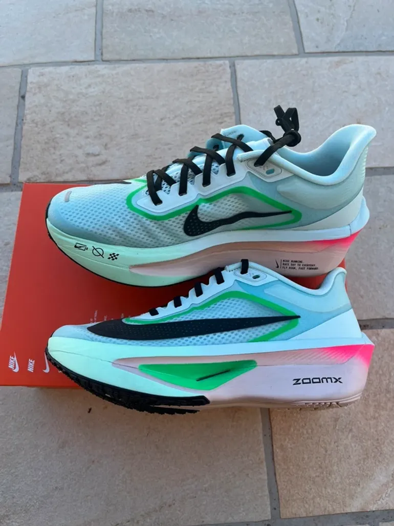 Käytetty Nike Zoom Fly 6 bike — kuva 2 / 5
