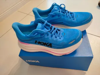 Brugt Hoka Bondi 9 bike