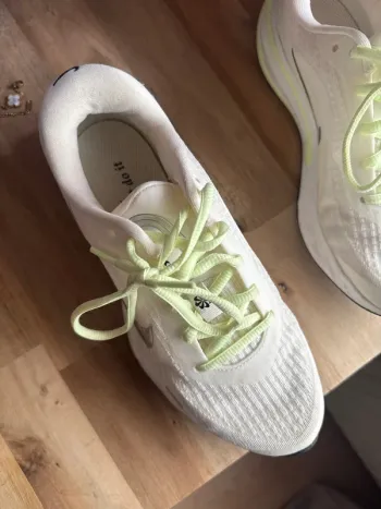 Tweedehands Nike Laufschuhe Sneaker bike — afbeelding 2 van 4