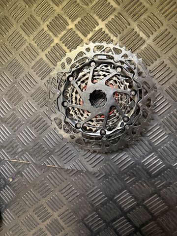 Used Sram Eagle XS-1270 bike — image 3 of 4