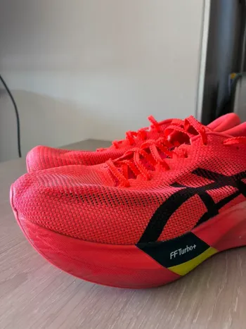 Tweedehands Asics Metaspeed Sky bike — afbeelding 3 van 13