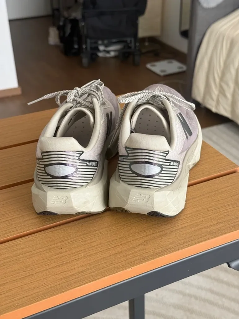 New Balance Rebel V5 bike usato — immagine 2 di 6