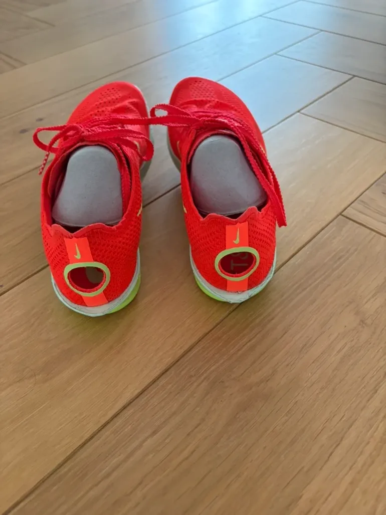 Tweedehands Nike Zoomx Dragonfly 2 bike — afbeelding 8 van 12