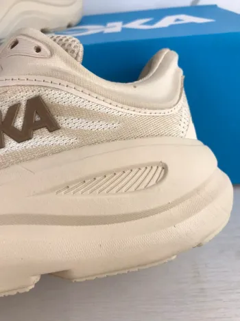 Tweedehands Hoka Bondi 9 bike — afbeelding 9 van 15