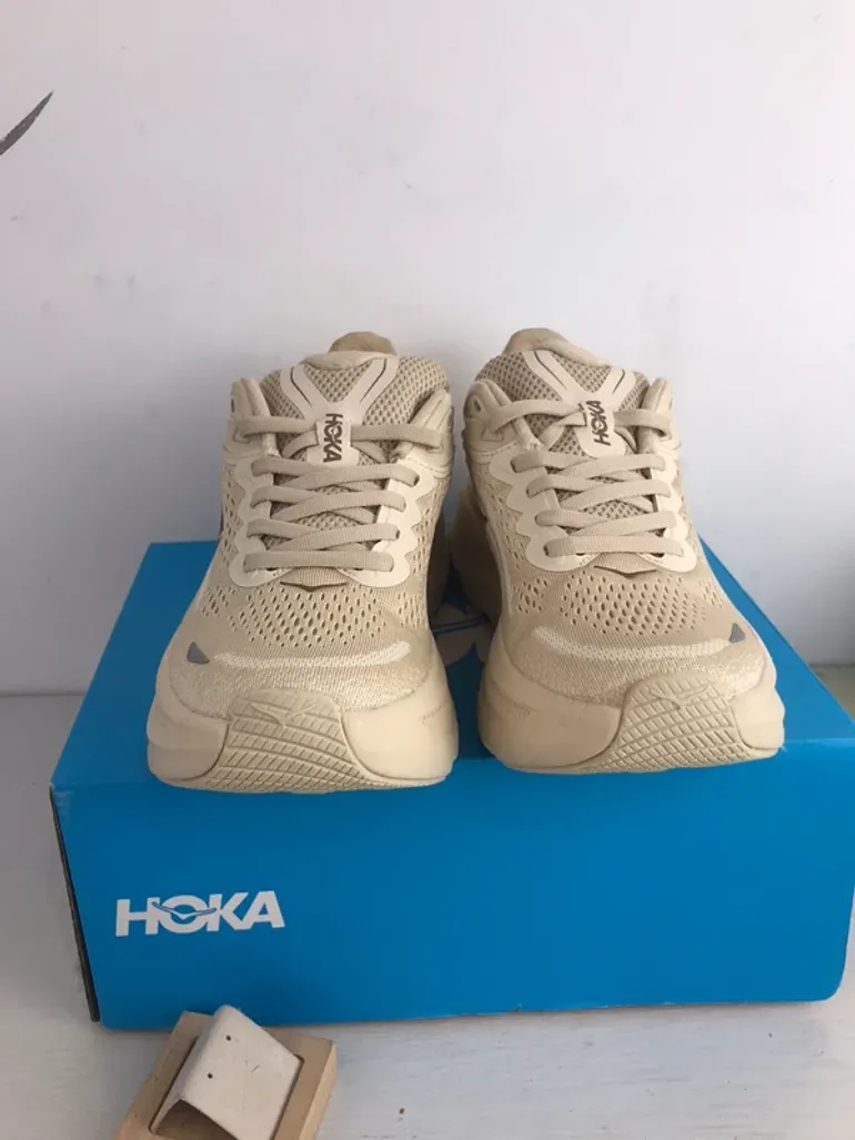 Tweedehands Hoka Bondi 9 bike — afbeelding 2 van 15