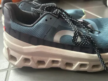 Used On Running Cloudrunner bike — image 4 of 6