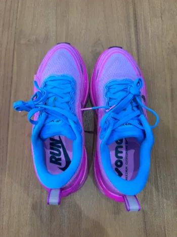Used Rose Nike Vomero Plus bike — image 5 of 6