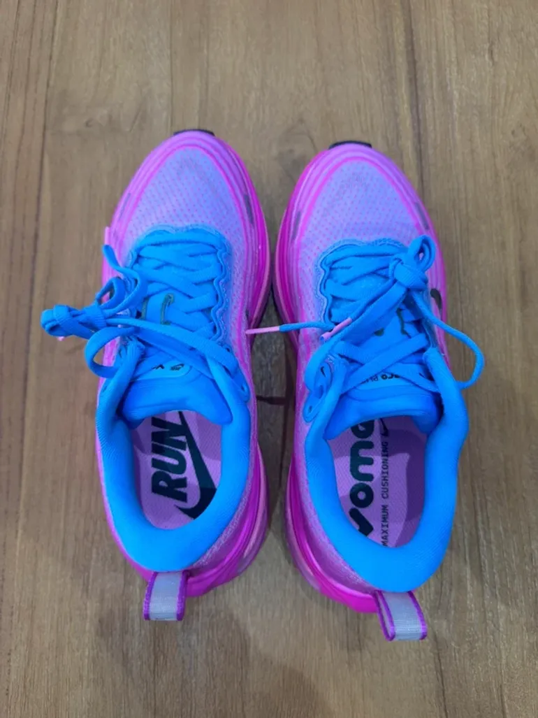 Used Rose Nike Vomero Plus bike — image 5 of 6