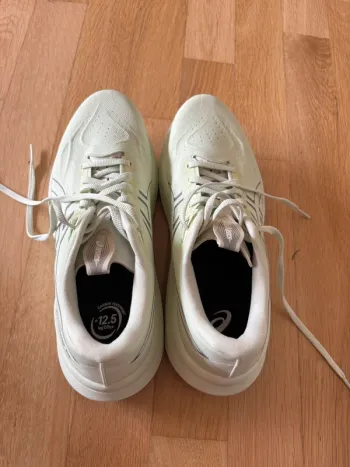 Gebrauchtes Asics GT-2000 14 GTX bike — Bild 2 von 6
