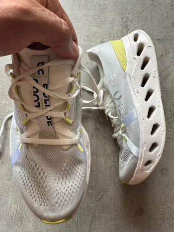 Brugt On Running scarpe sportive da donna taglia 39 bike — billede 3 af 9