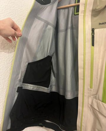 Peak Performance Shell Gore Tex Jacket 2025 bike usato — immagine 4 di 7