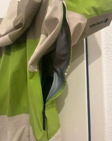 Peak Performance Shell Gore Tex Jacket 2025 bike usato — immagine 3 di 7