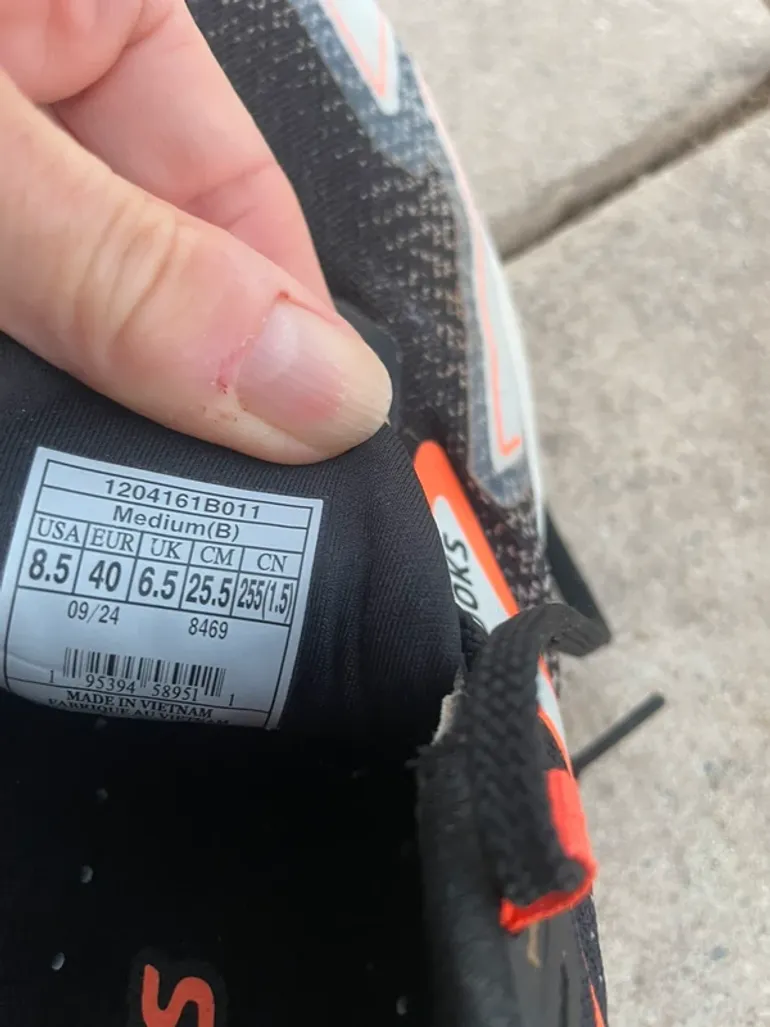Used Brooks Cascadia 2025 bike — image 4 of 5
