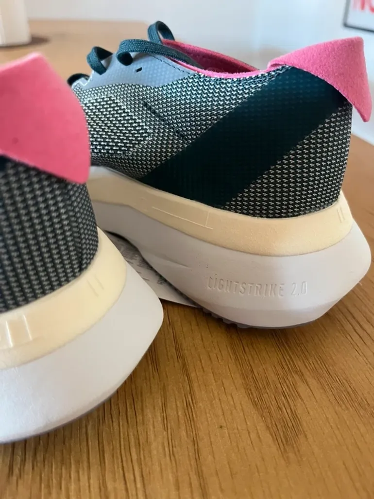 Używany Adidas Adizero Boston 12 bike — zdjęcie 14 z 15