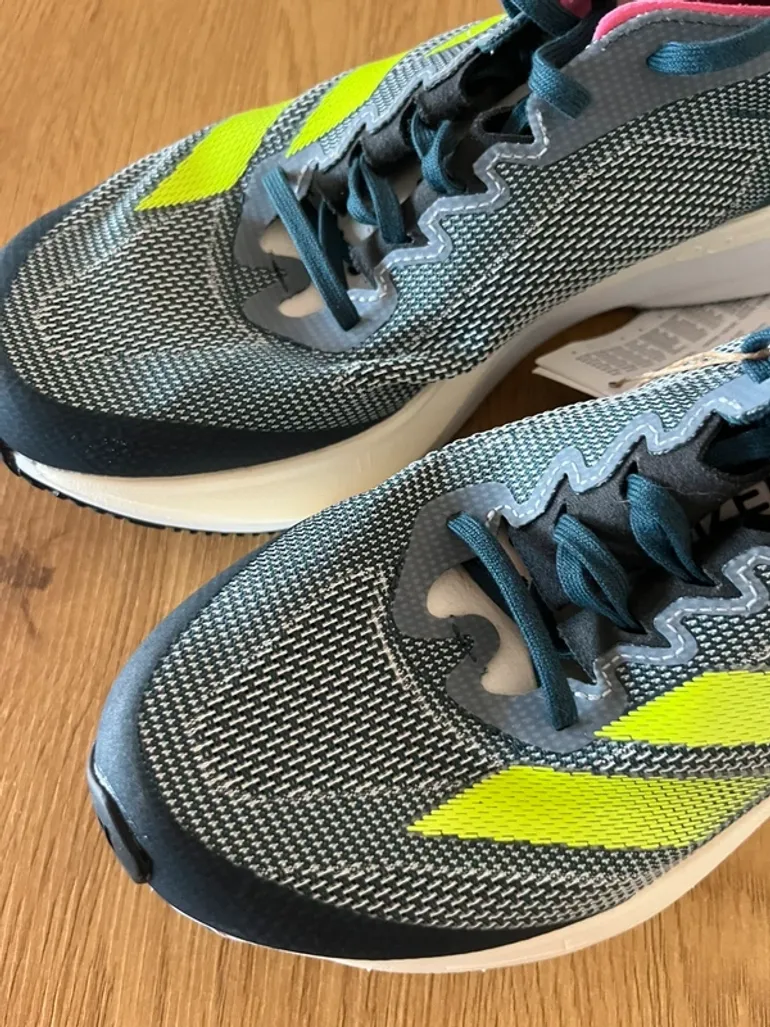 Używany Adidas Adizero Boston 12 bike — zdjęcie 12 z 15