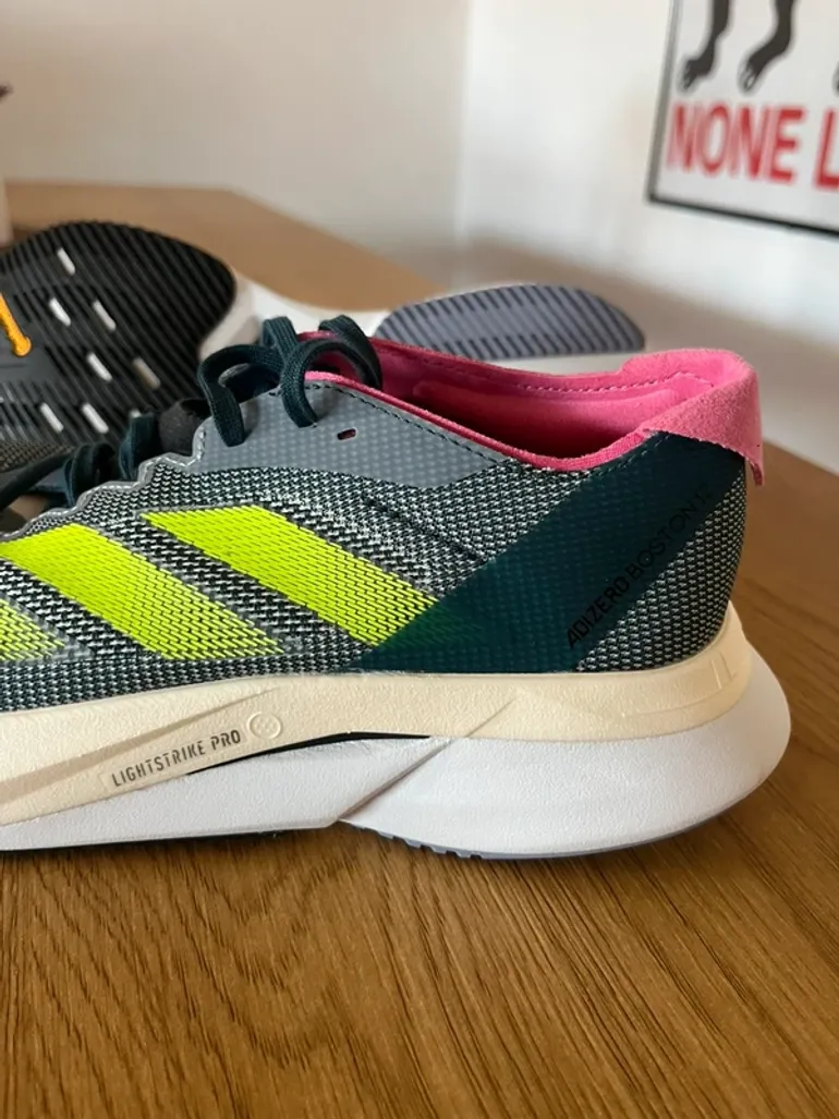 Używany Adidas Adizero Boston 12 bike — zdjęcie 11 z 15