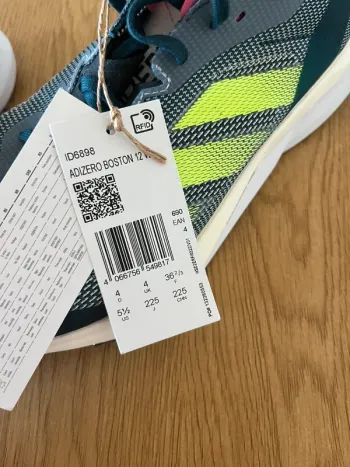 Używany Adidas Adizero Boston 12 bike — zdjęcie 10 z 15