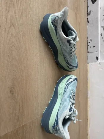 Brugt Hoka hardloopschoenen bike — billede 6 af 7