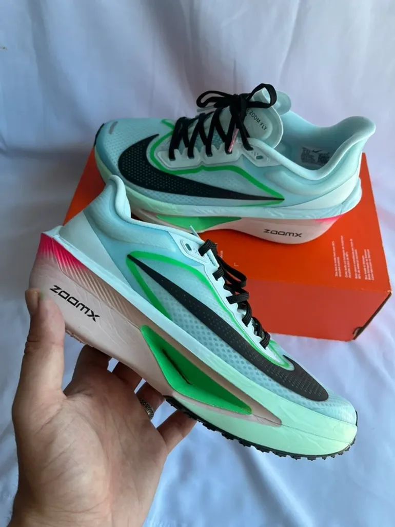 Tweedehands Nike Zoom Fly 6 bike — afbeelding 2 van 11