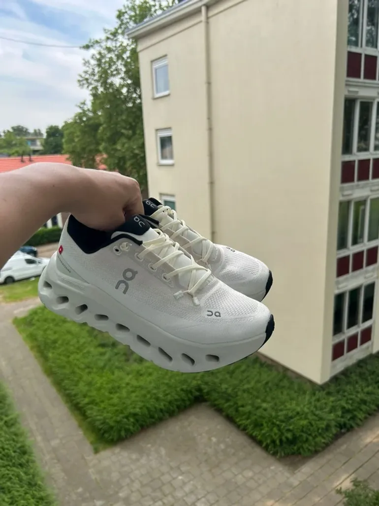 Použité On Running On Cloud bike — obrázek 3 z 3