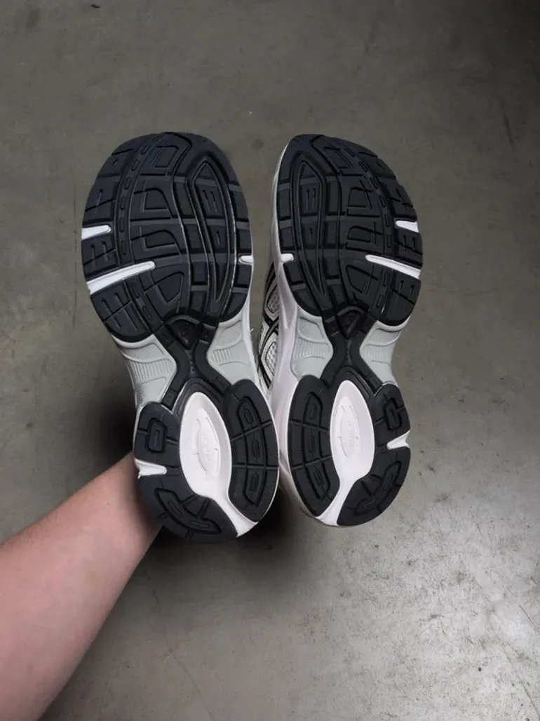 White Asics Gel 1130 GS bike de segunda mano — imagen 6 de 10