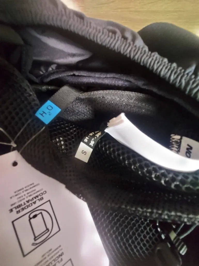 Gebrauchtes Salomon Running Vest S bike — Bild 3 von 3