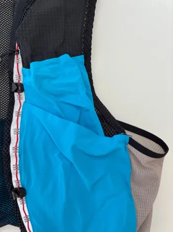 Salomon Gilet de course bike d'occasion — image 2 sur 6