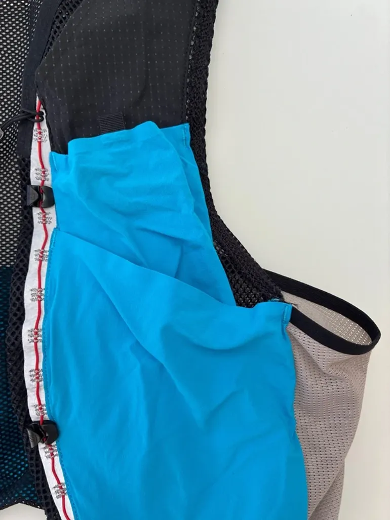 Salomon Gilet de course bike d'occasion — image 2 sur 6