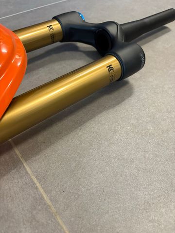 Brugt Fox Racing 38 Factory Fork 2025 bike — billede 5 af 9