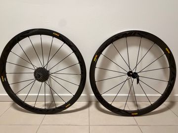 Used Mavic Cosmic SSC Wheel Set 2019 bike — image 10 of 10