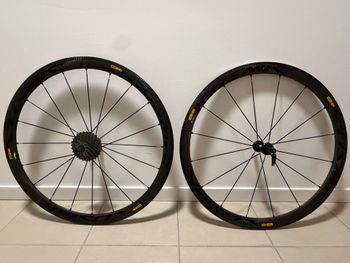 Brugt Mavic Cosmic SSC Wheel Set 2019 bike — billede 9 af 10
