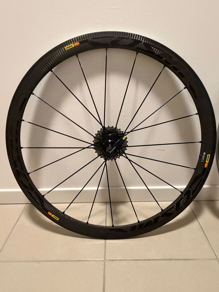 Brugt Mavic Cosmic SSC Wheel Set 2019 bike — billede 5 af 10