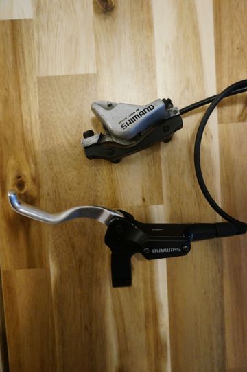 Käytetty Shimano XT BR-M765 Brakes