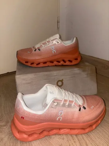 Brugt Orange ON running Shoes bike
