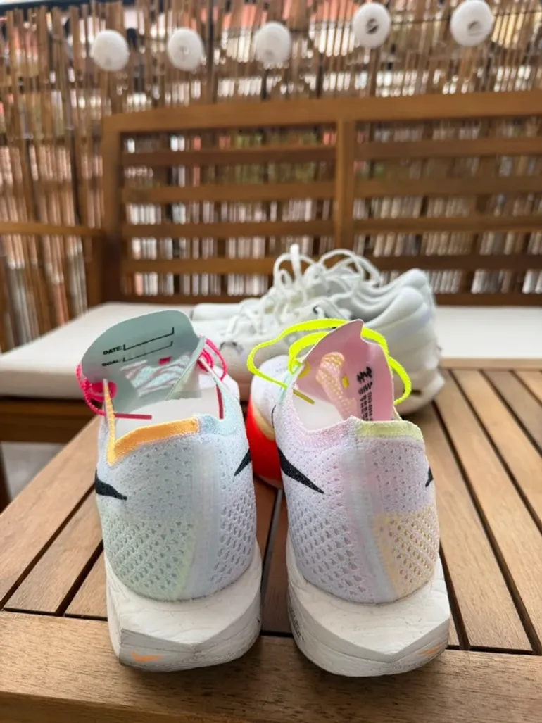 Nike ZoomX Vaporfly 3 bike usato — immagine 9 di 9
