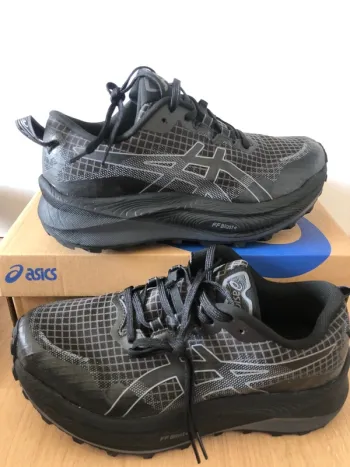 Gebrauchtes Asics Gel Trabuco Max 3 bike