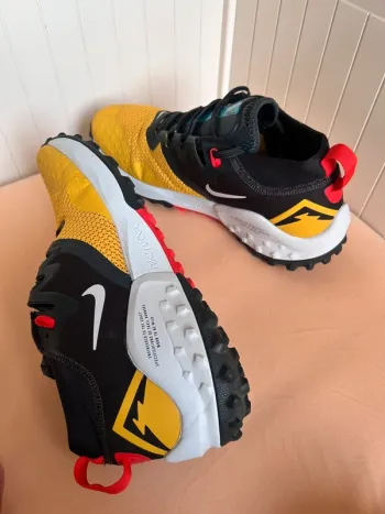 Ideal Nike Wildhorse 7 bike usato