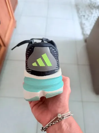 Tweedehands Adidas Adistar 4 bike — afbeelding 3 van 6