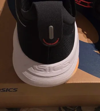 Used Asics sneakers bike — image 10 of 14