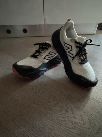 Used New Balance Fresh Foam X Hierro v9 bike