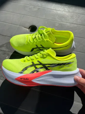 Gebrauchtes Asics Magic Speed 4 bike