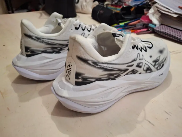 Asics Superblast 3 bike d'occasion — image 12 sur 14